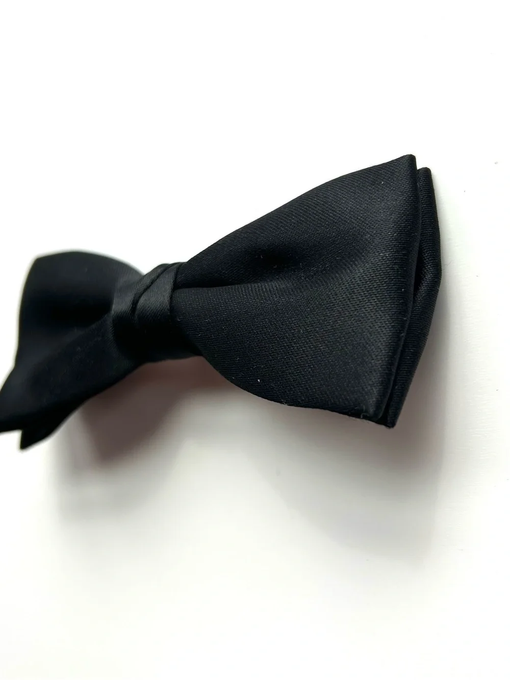 ORMOND Classic Black Men's Pre-Tied Bow Tie